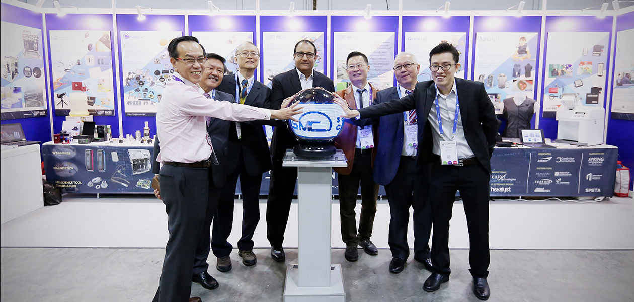 Home-grown precision engineering firm Racer Technology, and complementary manufacturing SMEs Cutter Technologies, Grandtech, Haxalyst and Cragar Industries inked an MOU to form the industry-led Singapore Medtech Consortium to provide end-to-end manufacturing solutions in medical devices and wearables. Supported by SPRING Singapore, International Enterprise Singapore and Singapore Precision Engineering and Technology Association (SPECTA), the partnership was witnessed by Mr S. Iswaran, Minister for Trade and Industry (Industry).